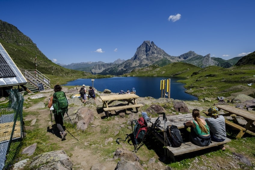 Hüttentour auf der Alm mit Wanderern